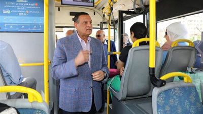 وزير التنمية المحلية ومحافظ القاهرة يتابعان الالتزام بأسعار التعريفة الجديدة
