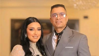 حسن شاكوش يطرد زوجته من المنزل..  والأخيرة تتهمه بالاستيلاء على ممتلكاتها