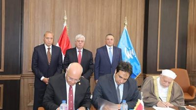 وزير التعليم العالي يتفقد جامعة بنها الأهلية