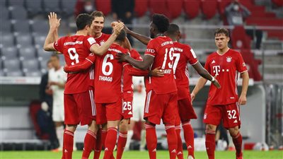 التشكيل الرسمي لمباراة بايرن ميونيخ وفيردر بريمن في الدوري الألماني