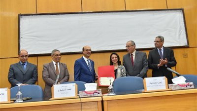 جامعة أسيوط تشهد توزيع شهادات التدريب الذي أطلقه معهد تكنولوجيا المعلومات ITI
