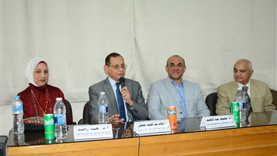 كيف يساهم طلاب الطب البيطري في تنمية المشروعات الصغيرة والمتوسطة؟