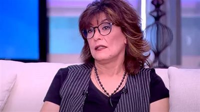 سماح أنور توجه رسالة للزعيم عادل إمام