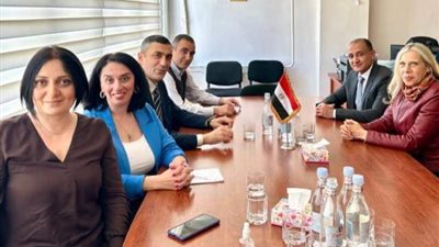 سفيرة مصر الجديدة تزور معهد الدراسات الشرقية في أرمينيا