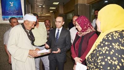 نائب محافظ سوهاج يشيد بمستوى خدمات المركز التكنولوجي بطما