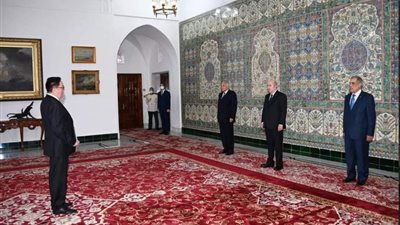 السفير خيرات لاما شريف يقدم أوراق اعتماده كسفير لكازاخستان فى الجزائر