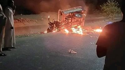 مأساة توك توك الأقصر.. شاب يفقد مصدر رزقه الوحيد والنار تلتهم أحلامه 
