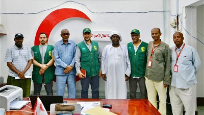 رئيس الهلال الأحمر بالسودان يلتقي فريق مركز الملك سلمان للإغاثة