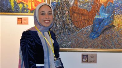 خاص| آية علاء فنانة تشكيلية شعارها: 