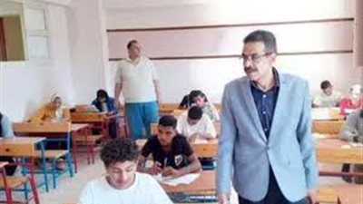 نائب محافظ المنيا يوجه بسحب عينة من مادة الهندسة لطلبة الإعدادية