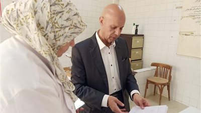 مسؤول صحي يشن حملة مفاجئة على مراكز طب الأسرة بالشرقية ويحيل المتغيبين للتحقيق