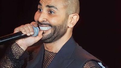 «مراته سلفته البدي».. سخرية الجمهور من إطلالة أحمد سعد الأخيرة