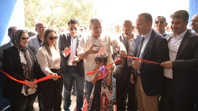 محافظ أسيوط يفتتح مدرسة جمال عبد الناصر ويكرم المتفوقين بها