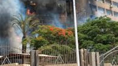 الحماية المدنية تسيطر على حريق هائل بمبنى جهاز مدينة 15 مايو وتنقذ المحتجزين