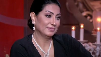 وفاء عامر تعلن تعرضها لحادث سير مروع