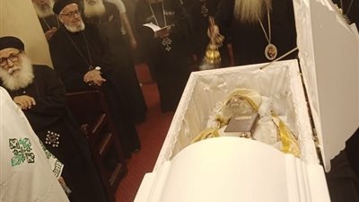 خدم أكثر من 25 سنة فى دير الأنبا بضابا .. نياحة كاهن بإيبارشية نجع حمادى 