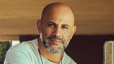 عزيز الشافعي: «المرأة في المجتمع الشرقي مظلومة»