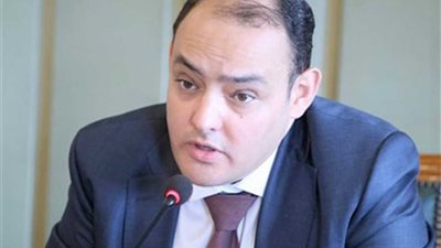  وزير التجارة والصناعة يدعو إلى توسيع نطاق الاستثمارات المشتركة بين مصر والعراق