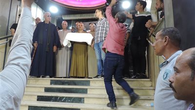 «هناخد العزاء».. عائلة شهيرة في ملوي بالمنيا تعلن إنهاء خصومتها الثأرية 