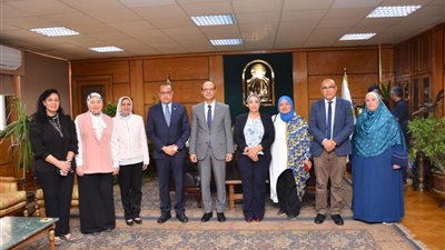 برنامج جديد لكلية الطب بجامعة أسيوط يتبنى نظام الجدارات