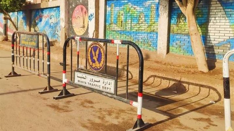 أعمال النظافة بمحيط