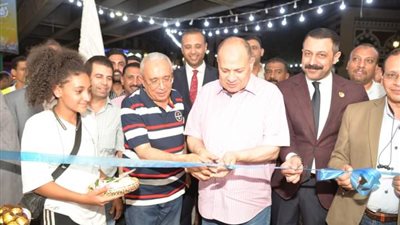 محافظ أسيوط يفتتح معرض حزب مستقبل وطن للسلع الغذائية المخفضة استعداداً للأضحى