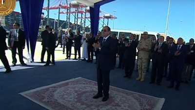 الرئيس السيسي يشهد رفع علم مصر على سفينة وادي الملوك بالإسكندرية