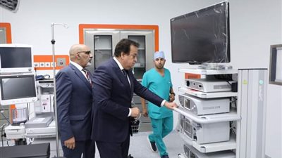 وزير الصحة يتفقد التشغيل التجريبي بمستشفى التأمين الصحي بالعاصمة الإدارية