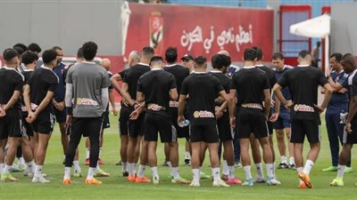طاهر محمد طاهر أساسياَ...تعرف علي تشكيل الأهلي لمواجهة حرس الحدود