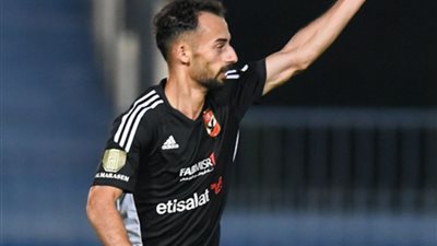 الأهلي يعبر حرس الحدود بثلاثية ويتصدر... الدوري