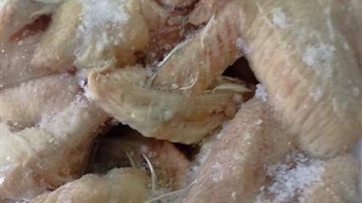 قبل عيد الأضحى.. ضبط 2 طن لحوم فاسدة في حملة مكبرة بأسيوط