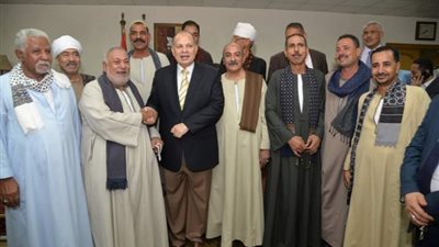 محافظ أسيوط يستقبل المهنئين بعيد الأضحى