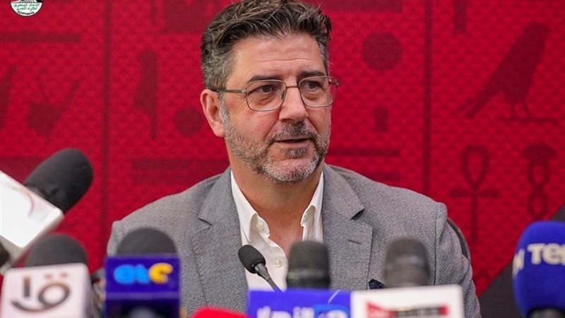  فيتوريا المدير الفني