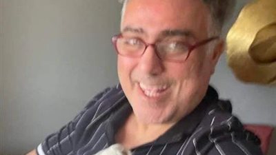 بعد كسر يده اليمنى.. تامر حبيب:«يا ناس يا شر كفاية قر»