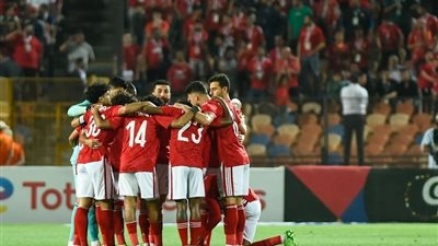خمسة لاعبين في 