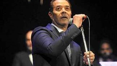 مدحت صالح يتصدر الترند بعد غنائه في حفل الأساتذة بدار الأوبرا