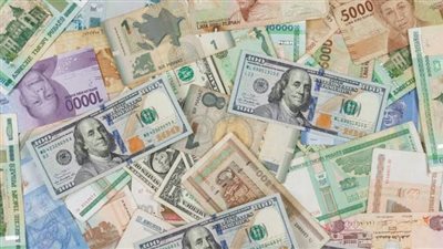 اليورو ب33.68 جنيه.. استقرار أسعار العملات اليوم الأحد