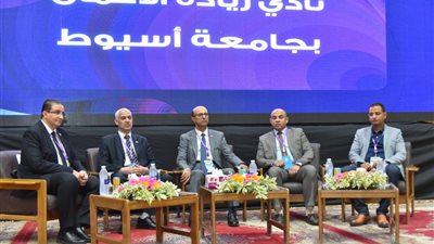 جامعة أسيوط تشهد انطلاق فعاليات معسكر نادي ريادة الأعمال 