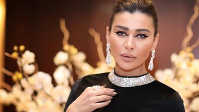 «أرد الخيانة بالخيانة».. أبرز تصريحات الفنانة اللبنانية نادين الراسي