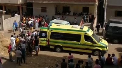 أثناء تنزههم.. سيدة تضع السم في طعام أطفالها الثلاثة 