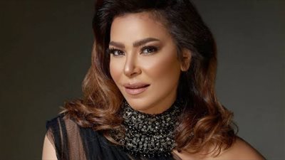 ألفت عمر تهاجم الرجال:«بعضهم بياخدوا فلوس من ستاتهم»