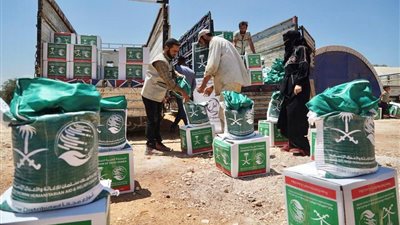 مركز الملك سلمان للإغاثة يواصل توزيع المساعدات لمتضرري الزلزال بسوريا