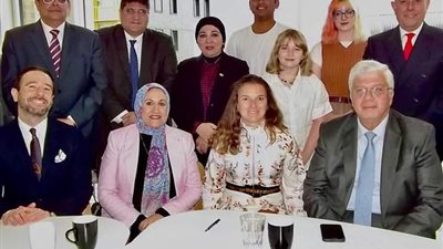 عاشور يناقش بحث آليات التعاون مع جامعة لندن للتخصصات المتداخلة