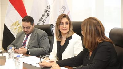 وزيرة الثقافة تترأس اختبارات برنامج «المرأة تقود للتنفيذيات» 