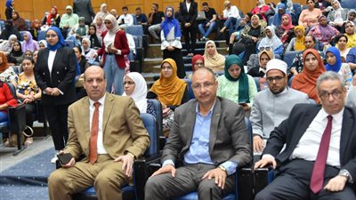 جامعة أسيوط تنظم ندوة بعنوان شعارنا في الجمهورية الجديدة كلنا ضد التنمر