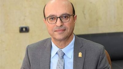6 تغييرات في قيادات الأقسام العلمية بجامعة أسيوط