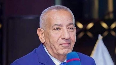 تكريم كامل أبو علي بصلالة يفتح باب الاسثمار السياحي لرجال الأعمال المصريين