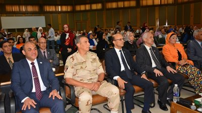 جامعة أسيوط تشهد حفل ختام فعاليات احتفالاتها بالذكرى العاشرة لثورة 30 يونيو