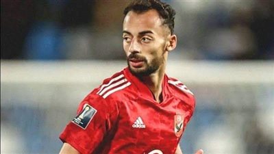الأهلي يوقع عقوبة مالية على أحمد عبد القادر بسبب السوشيال ميديا 