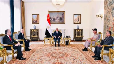 الرئيس السيسي يستقبل وزير الدفاع الصربي